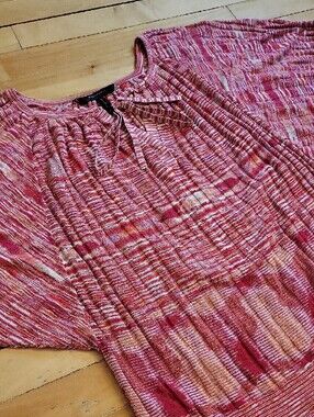 BCBGMaxAzria Boho Patterned Tie-Neck Flutter Sleeve Blouse / 55% Silk 45% Cotton